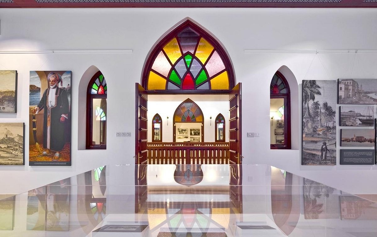 Charming Bait Al Zubair Museum in Muscat, Oman, featuring traditional Omani clothing, weaponry, jewelry, and household items.